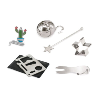 Celebration Crackers Red Poinsettia 6 Luxury Christmas Crackers